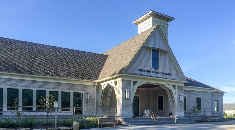 daytime tiverton public library front entrance sunny day